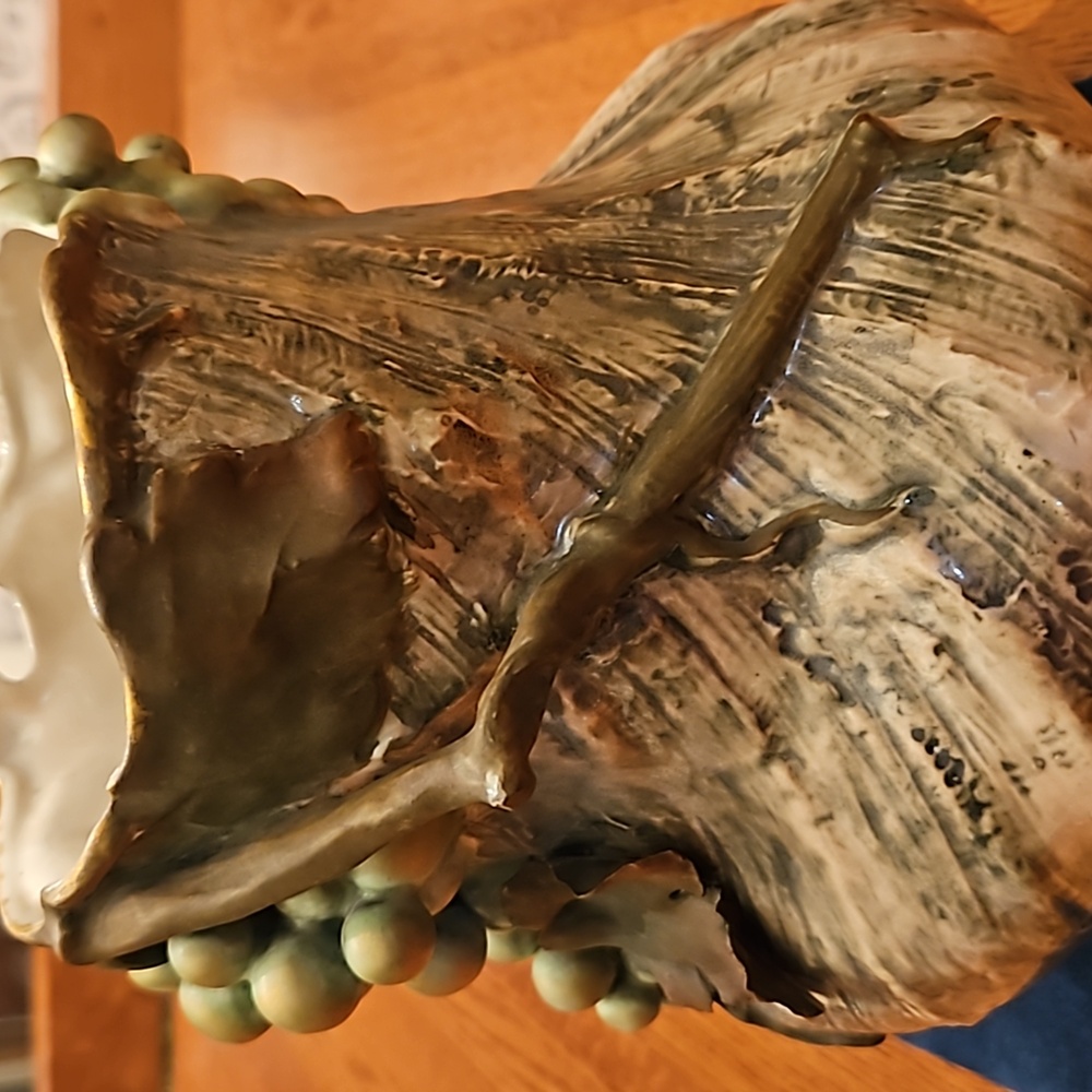 Amphora Porcelain Vase with Raised Grapes and Leaves Art Nouveau Turn of Century - Picture 14 of 16